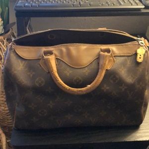 Vintage Louis Vuitton Speedy lots of life left